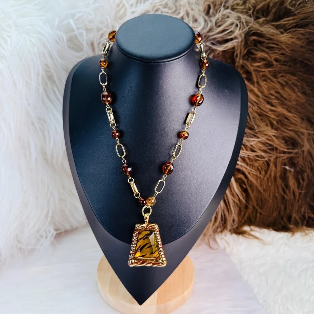 Beautiful, bohemian chic, dressy, animal, print pendant costume necklace